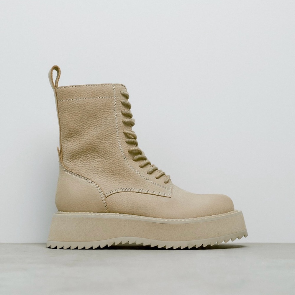 Zara lace up boot 41